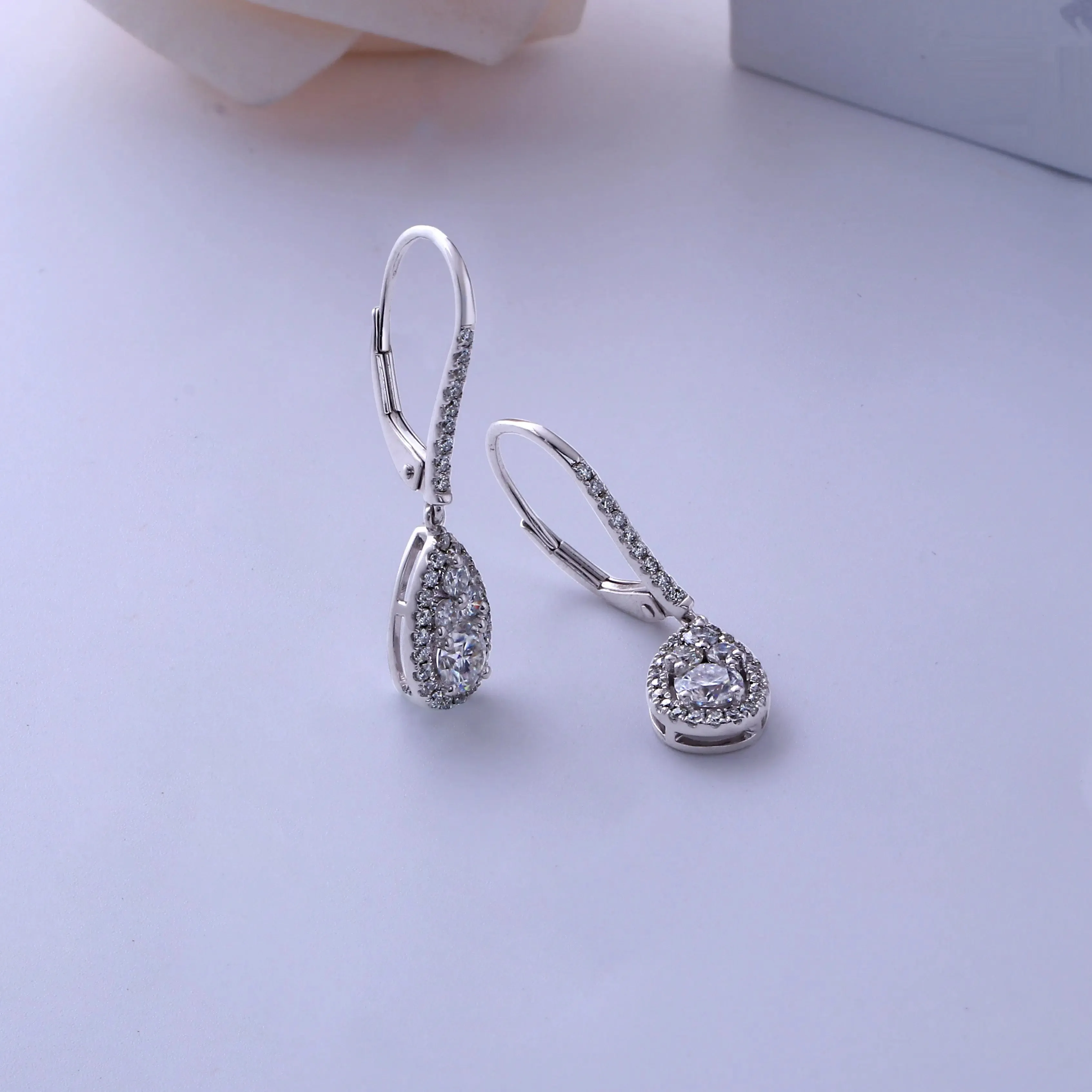 10k White, Yellow, Rose Gold Drop / Dangle Moissanite Earrings 1ctw