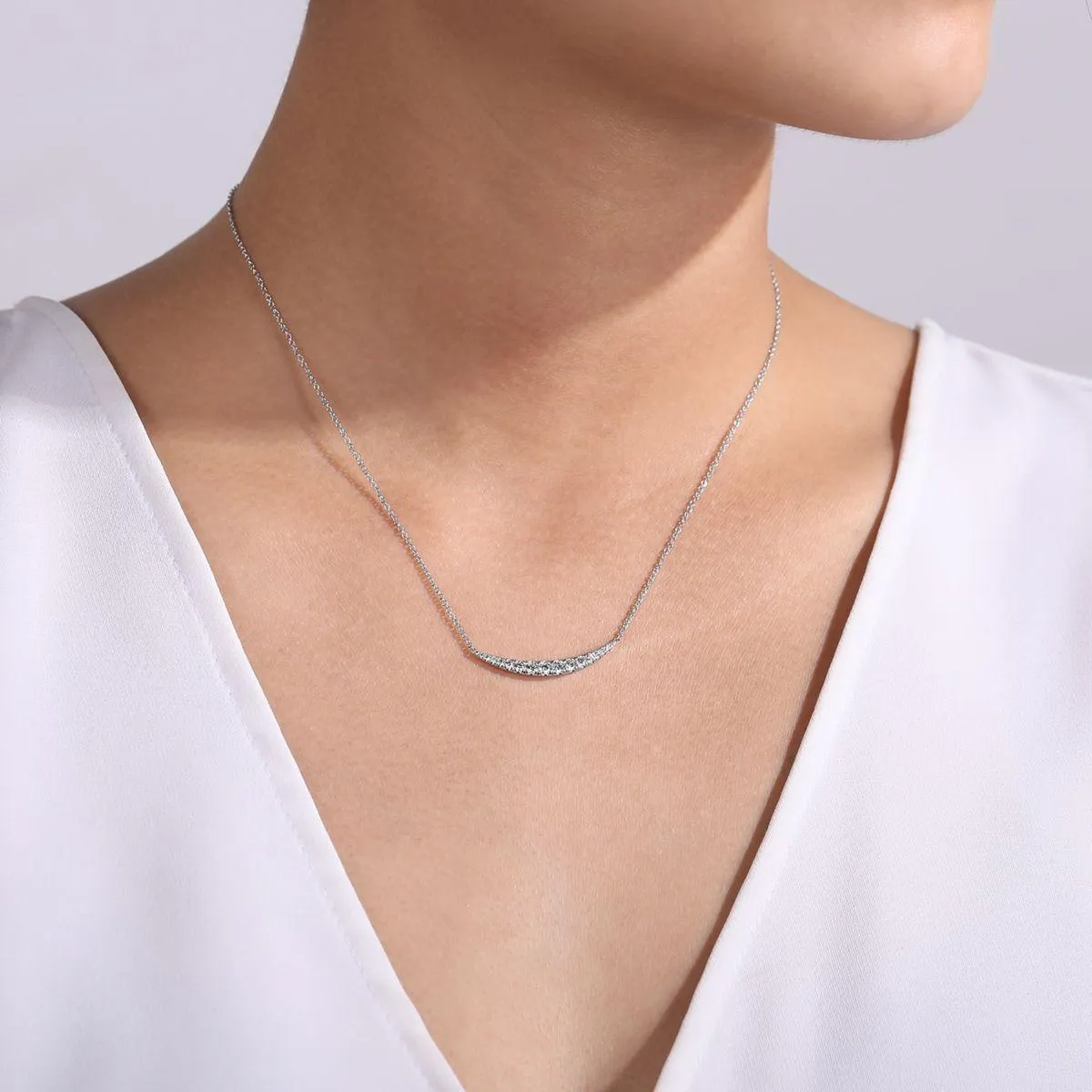 14K White Gold Curved Diamond Bar Necklace