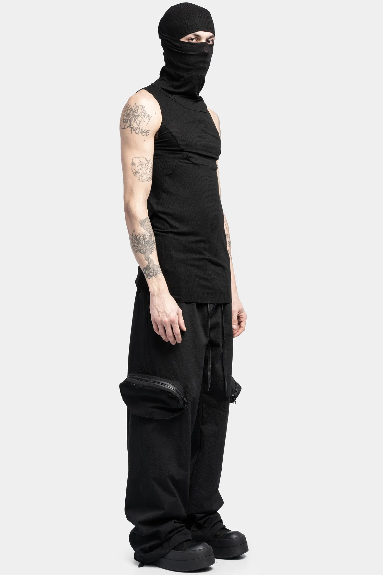 Balaclava rib tank