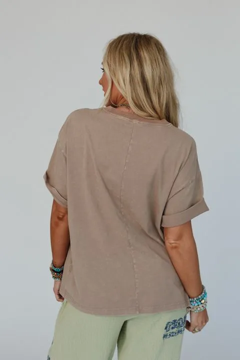 Boot Trails Graphic Top - Mocha