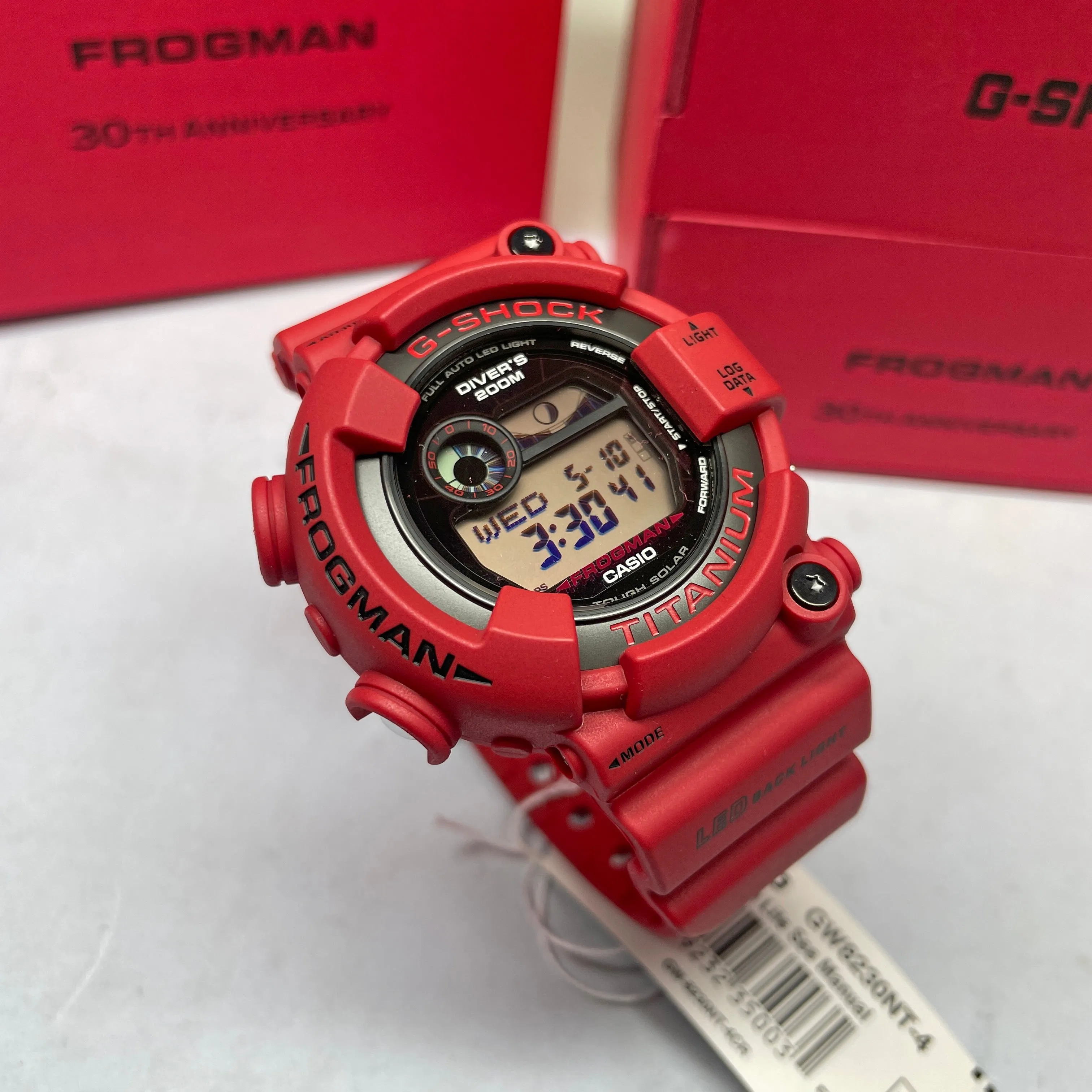 Casio G-Shock FROGMAN Digital Titanium 30th Anniversary 8200 Diver Red Watch GW8230NT-4 Limited