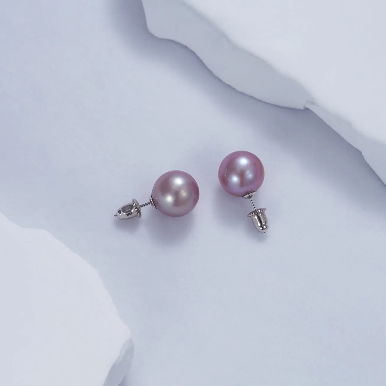 Elegant Edison Pearl Round Purple Pearl Stud Earrings WE00504