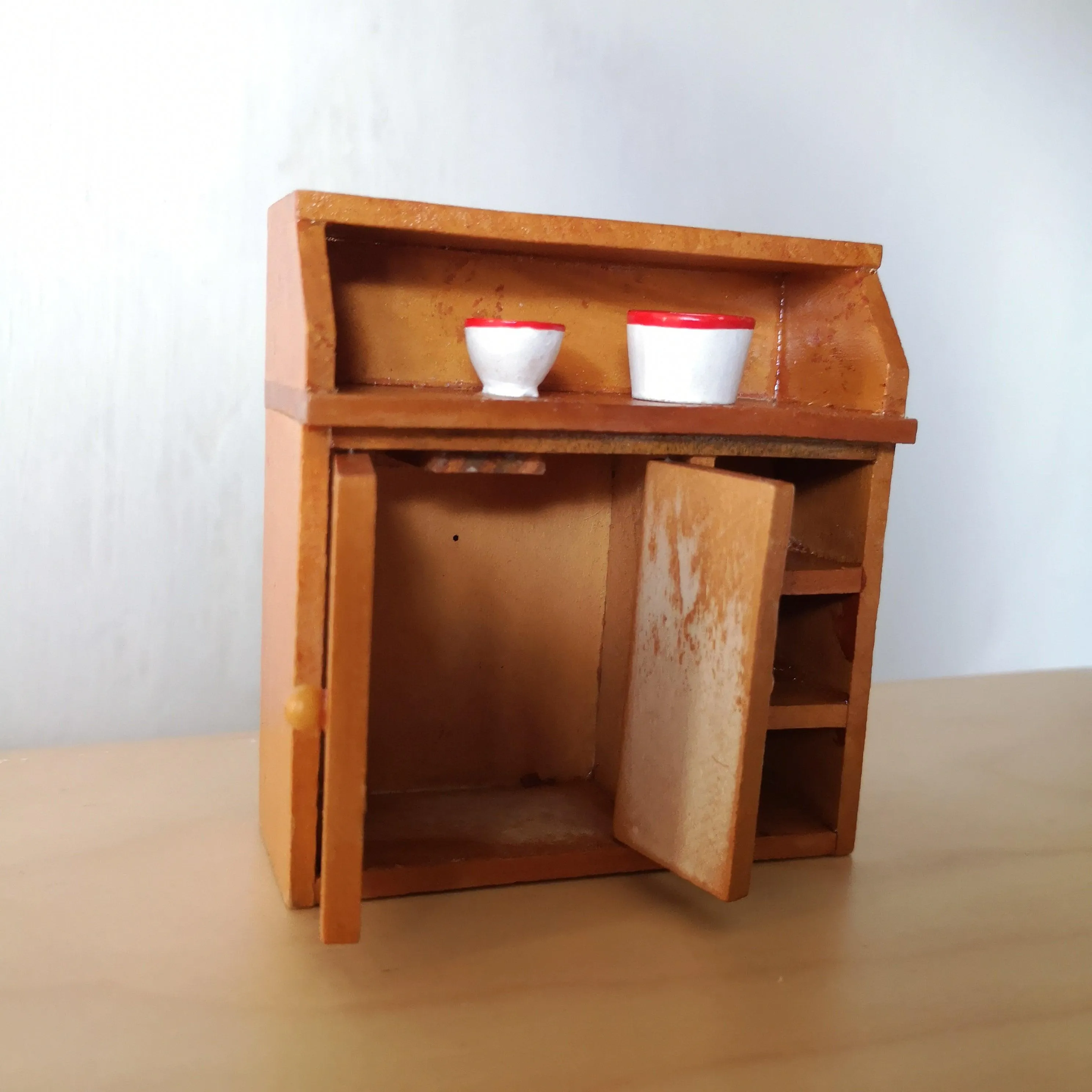 French vintage doll house- kitchen furniture2