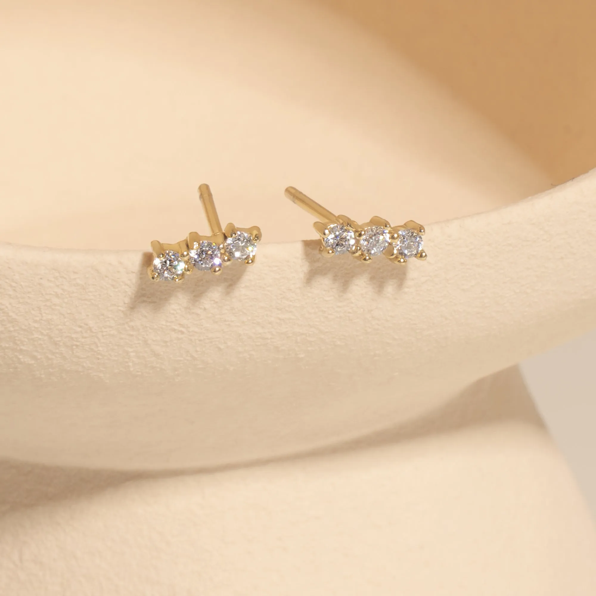 Horizon stud earrings