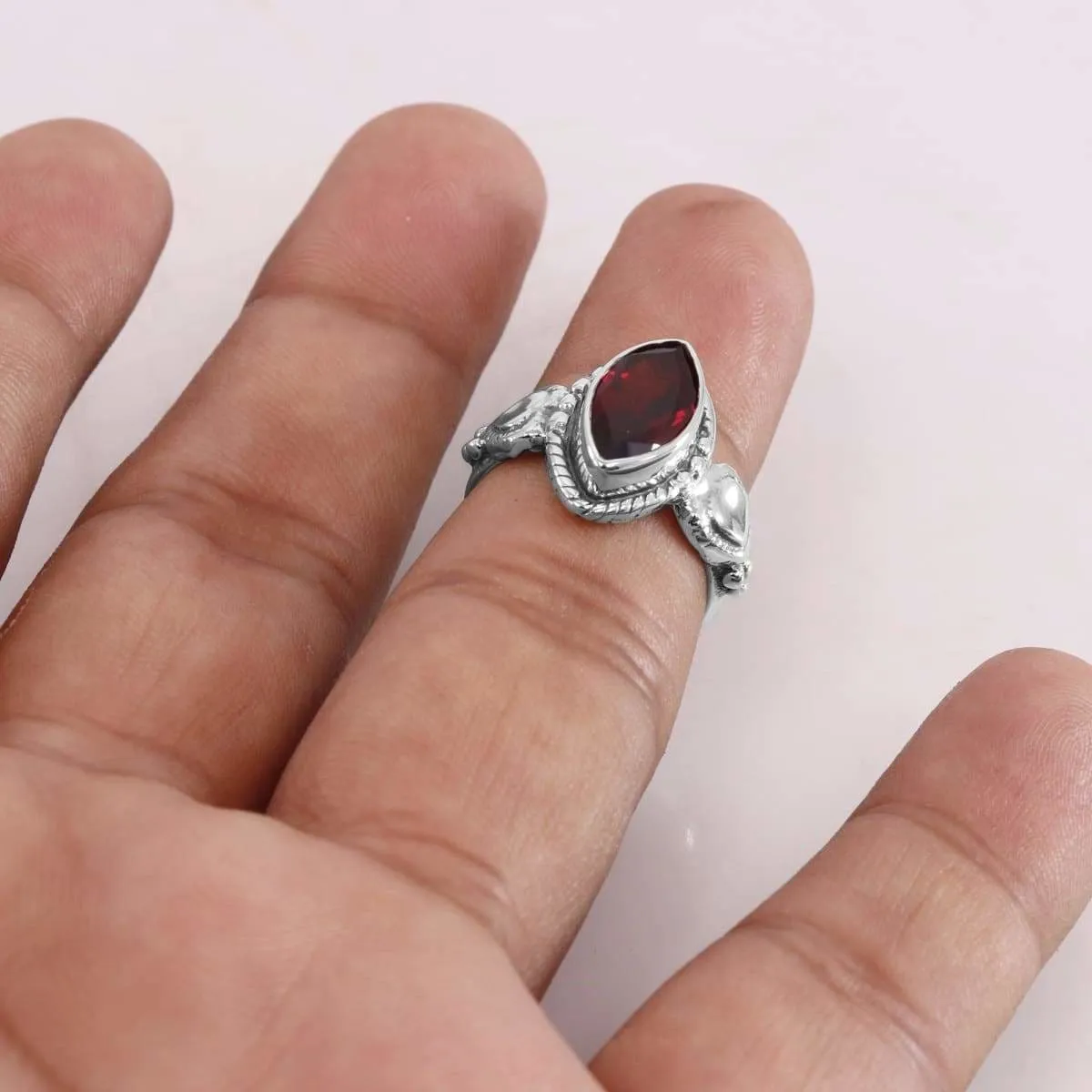 Natural Garnet Ring, 925 Sterling Silver Ring, January Birthstone Statement Ring, Faceted Gemstone Ring, Handmade Garnet Ring