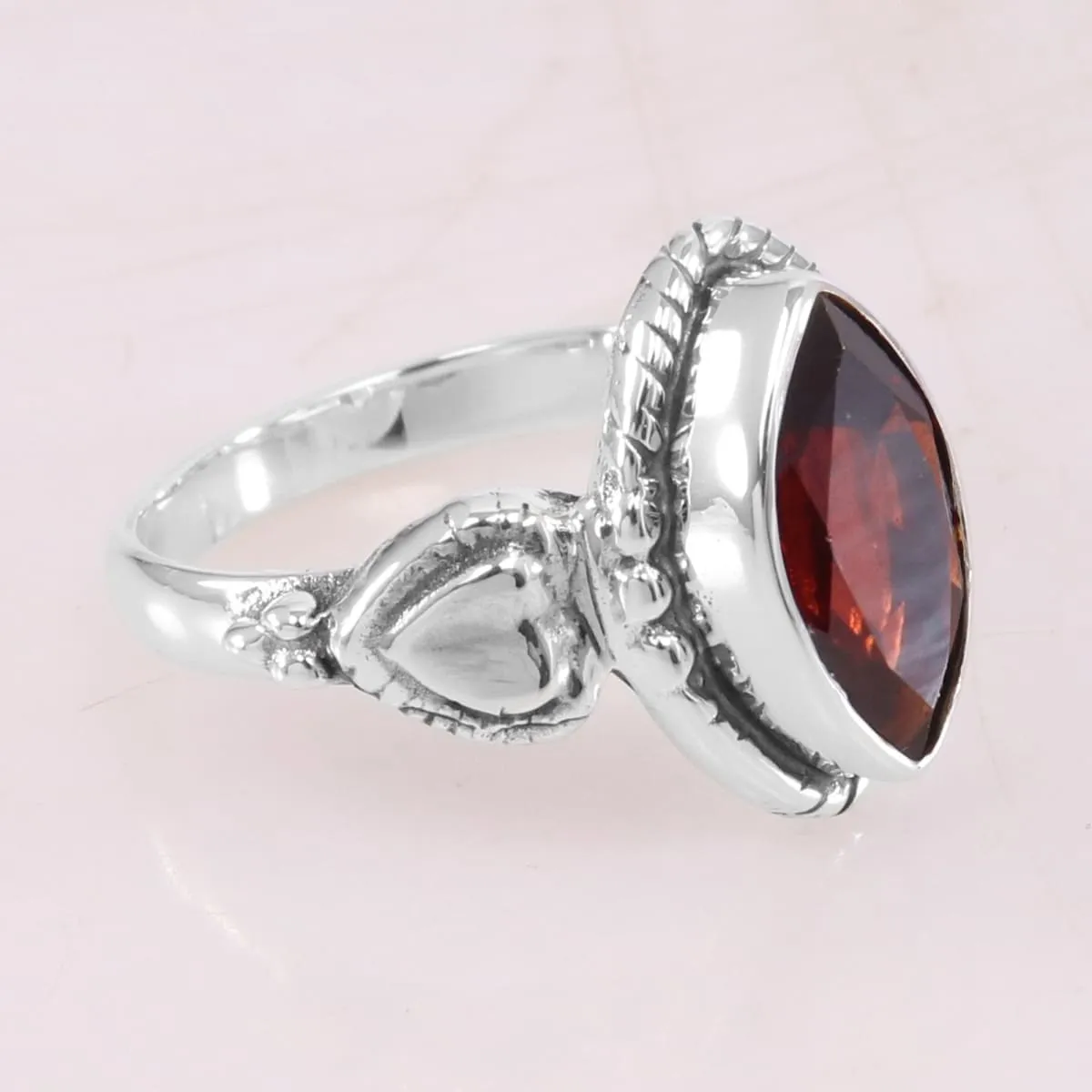 Natural Garnet Ring, 925 Sterling Silver Ring, January Birthstone Statement Ring, Faceted Gemstone Ring, Handmade Garnet Ring