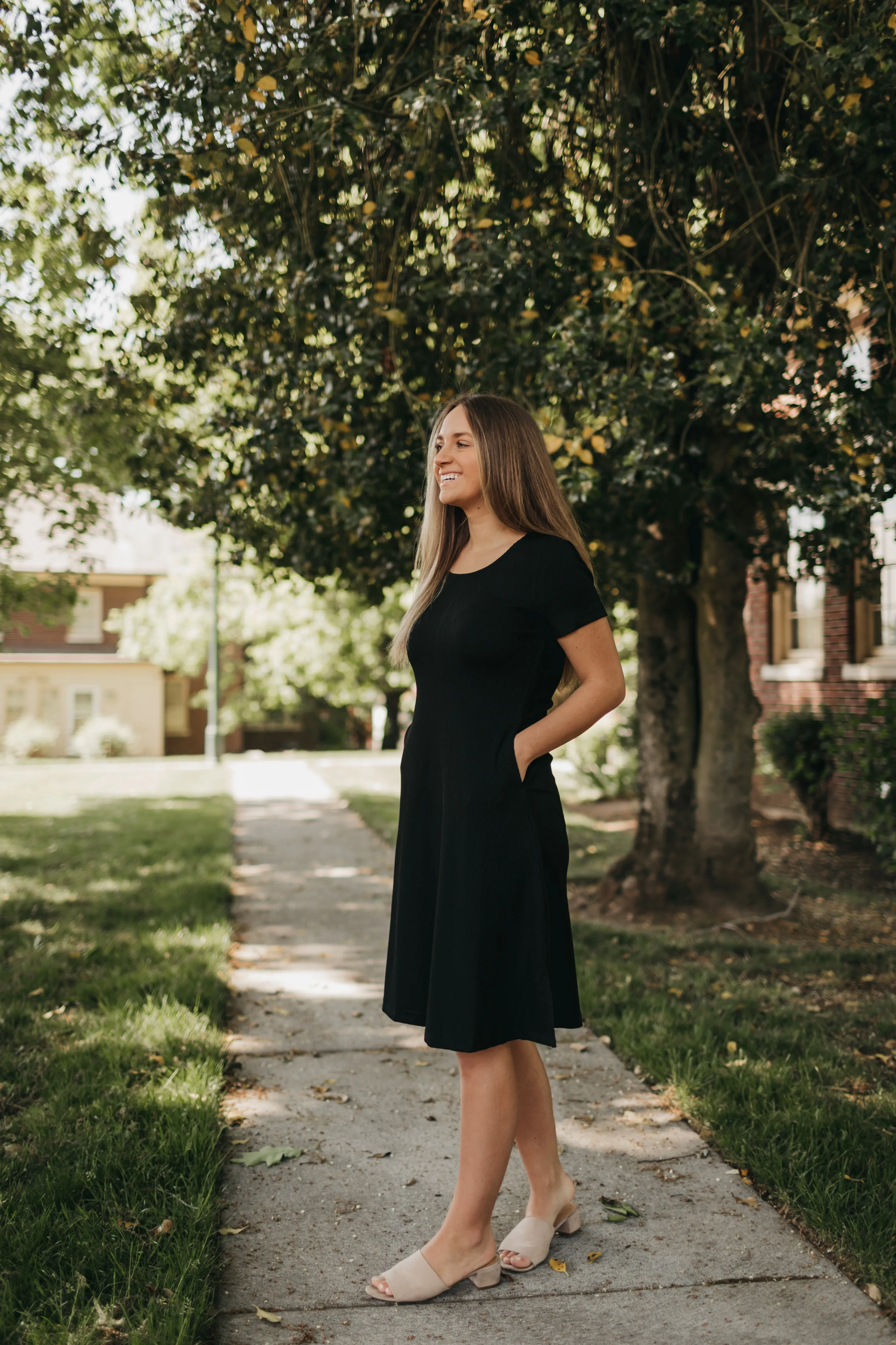 Sarah Basic Knee Length Dress in Black