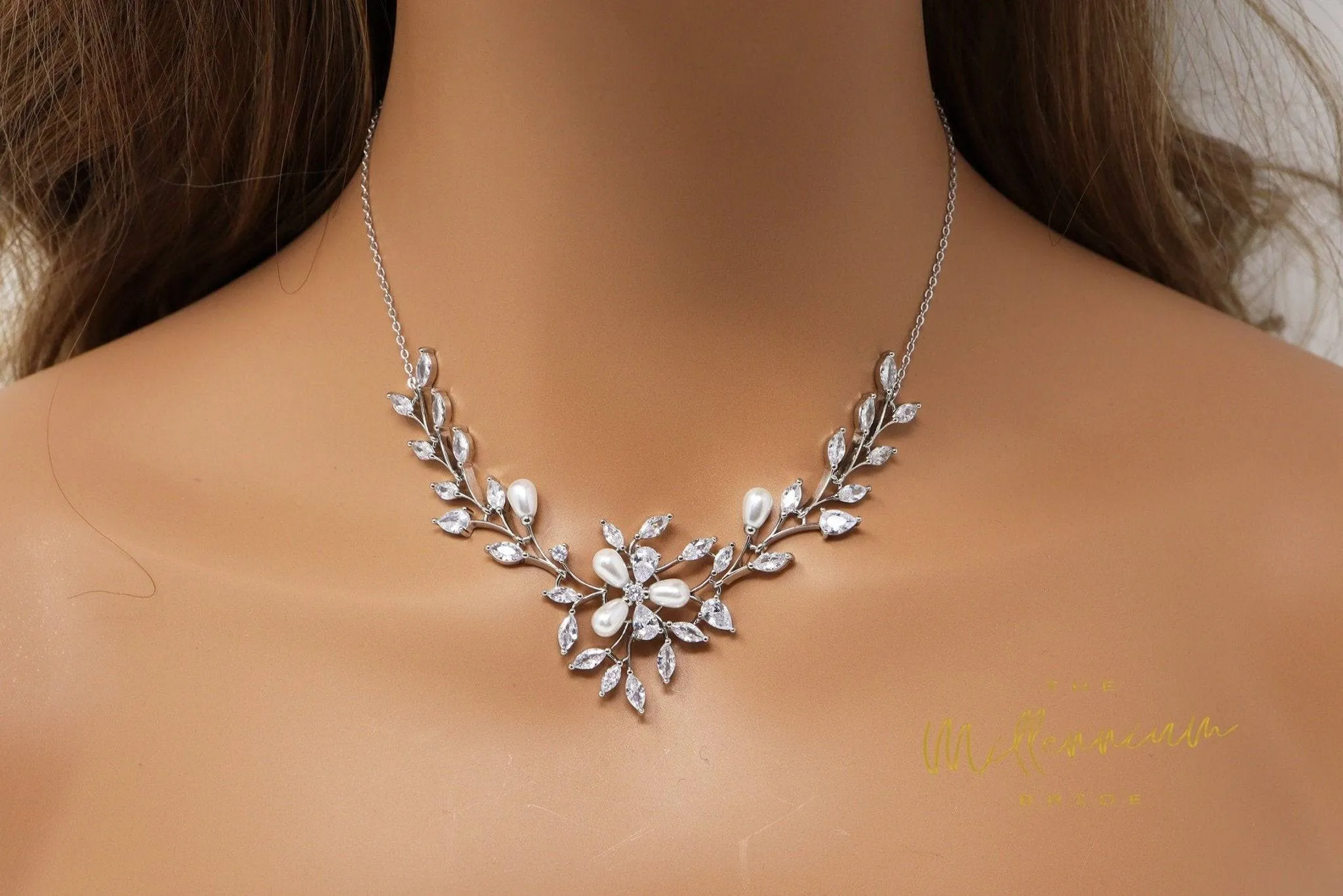 Swarovski Crystal Pearl Floral Vine Leaves , Bridal Jewelry, Bridal Earrings And Necklace, Statement Earrings Cz Necklace Set.