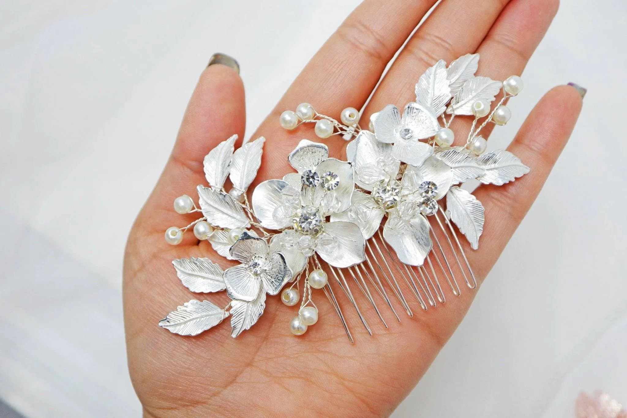 Swarovski Crystals Floral Vine Leaves Bridal Hair Comb,Bridal Hair Piece, Bridal Hair Accessories, Wedding Hair Accessory, Bridal Hair Comb.